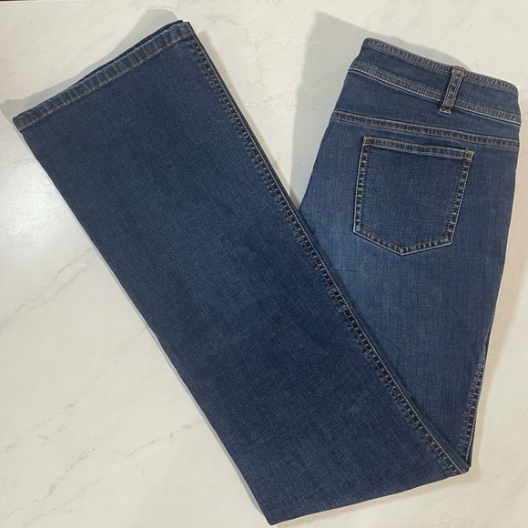 Lafayette 148 New York Women’s Dark Wash Bootcut Jeans Size 4 - Picture 7 of 9